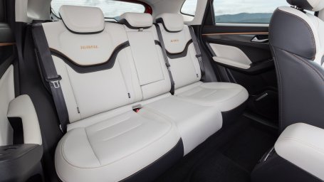 Haval Jolion на Виноградниках Абрау-Дюрсо